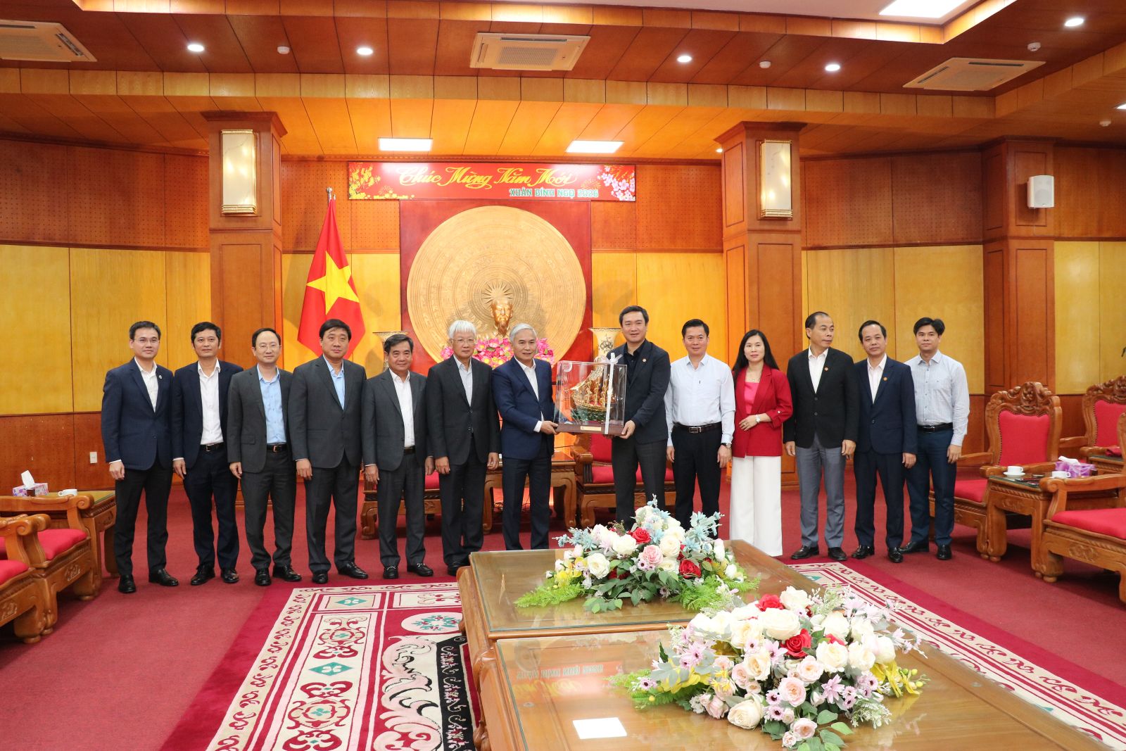 TKV LÀM VIỆC VỚI UBND TỈNH LẠNG SƠN VỀ TÌNH HÌNH SẢN XUẤT KINH DOANH, ĐẦU TƯ TRÊN ĐỊA BÀN TỈNH